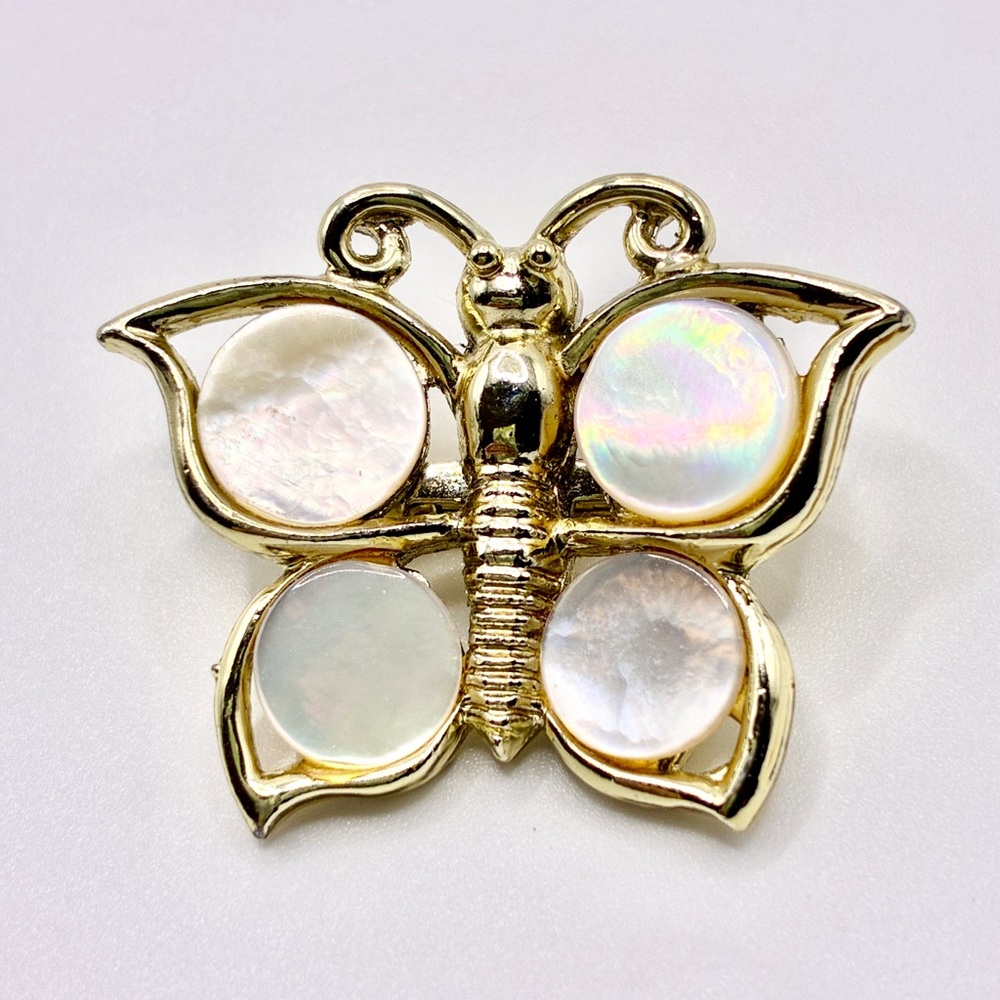 Vintage Mother of Pearl Butterfly Brooch in a Gold Tone, Size 1 1/4” Inch